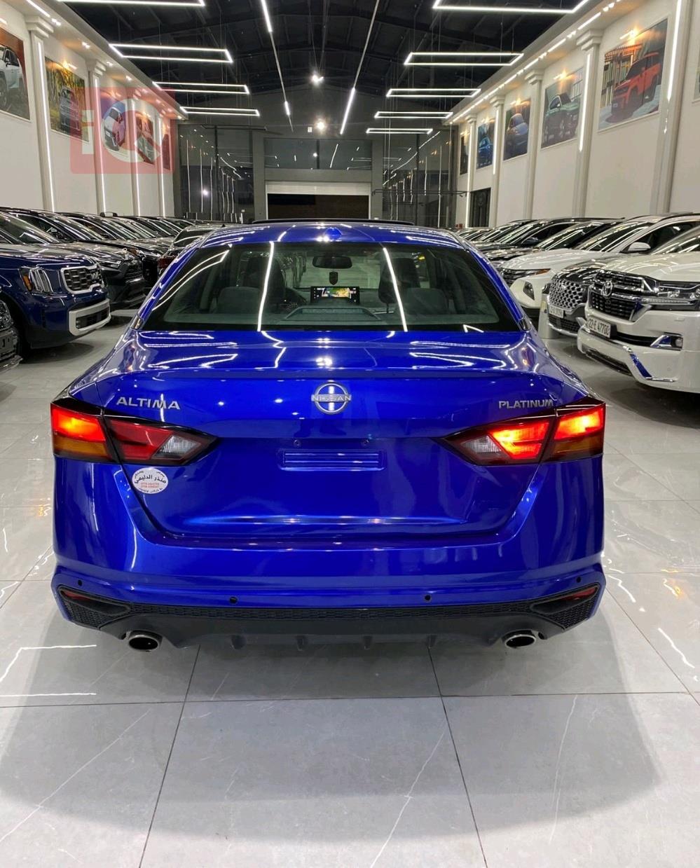 نيسان ألتيما